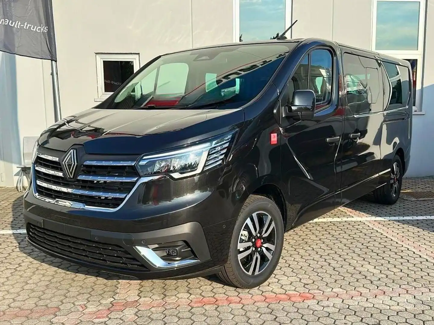 Renault  Trafic